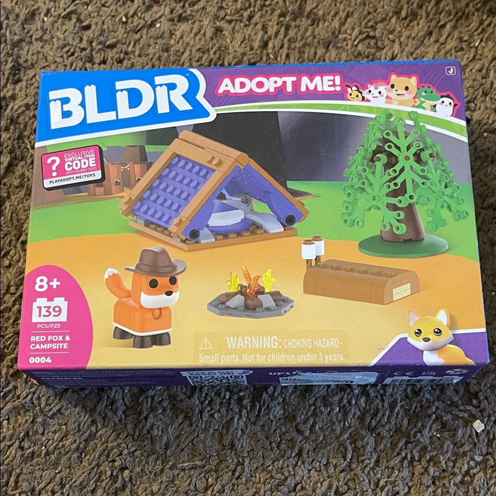 Red Fox & Campsite Building Set